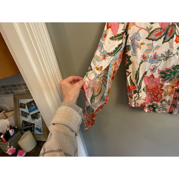 MISA LOS ANGELES ROYA SPLIT SLEEVE FLORAL FABRIC BUTTON FRONT TOP SZ XS $140MSRP - Picture 9 of 11